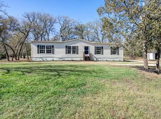 132 Cheyenne Dr, Smithville, TX 78957
