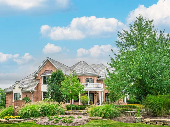 115 Arboretum Dr, North Barrington, IL 60010