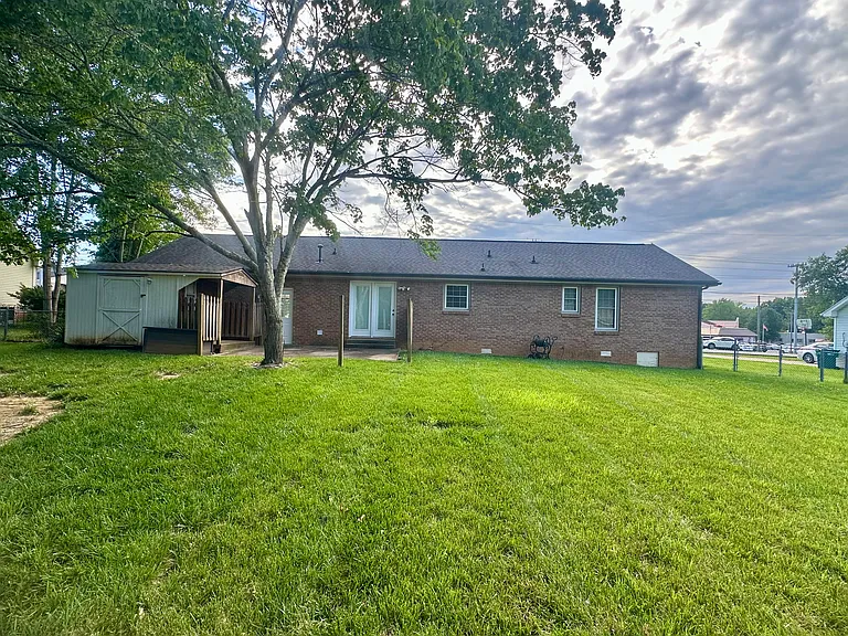 181 Old Farmers Rd — Photo 2