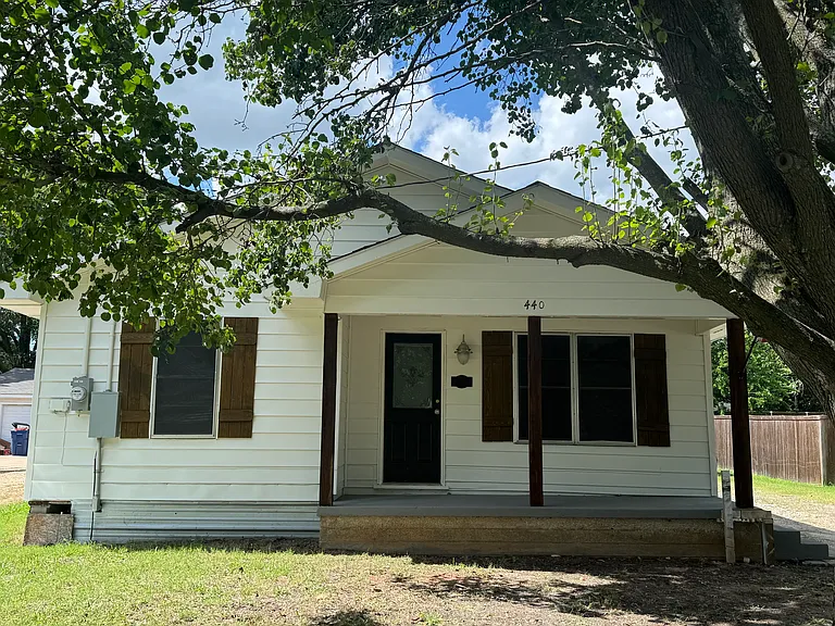 440 Rigsby St — Photo 5
