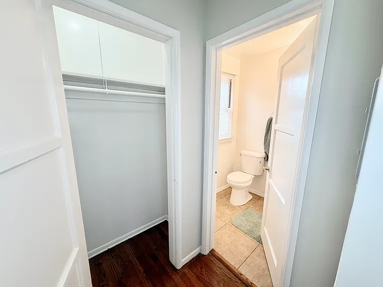 606 W Foothill Blvd — Photo 20