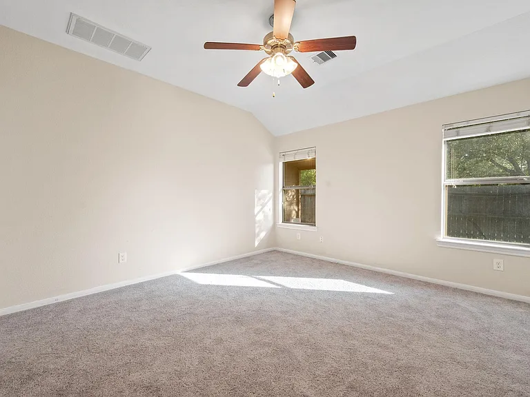 3027 Lockeridge Village Dr — Photo 16