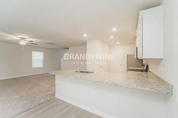 8425 Deerwood Rd — Photo 7