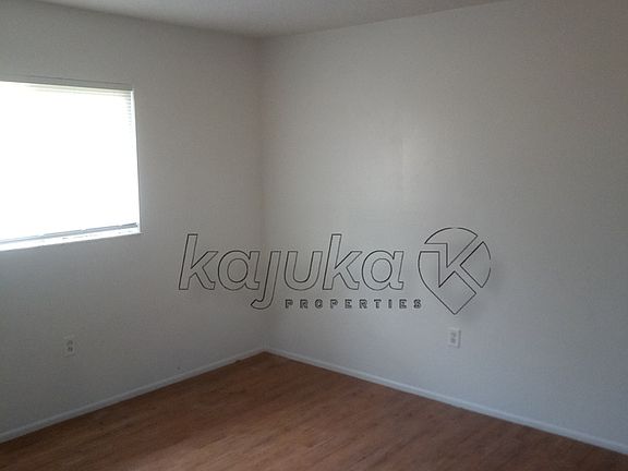 3rd image of 2914 52nd Avenue Dr W