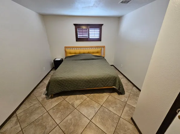 705 La Caverna St, Van Horn, TX 79855