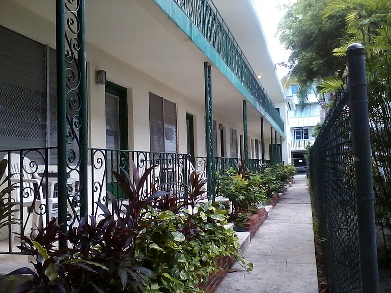 Meridian Ave — Photo 1