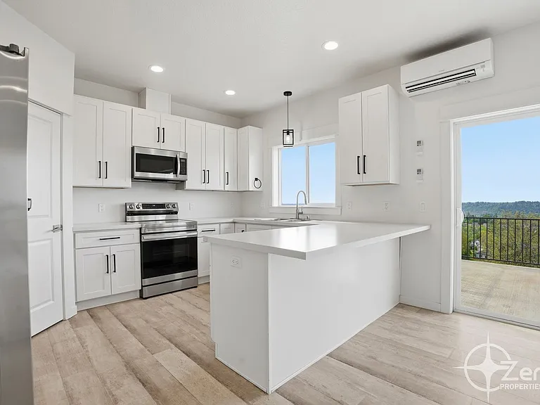 2015 NE North Fork Ave — Photo 14