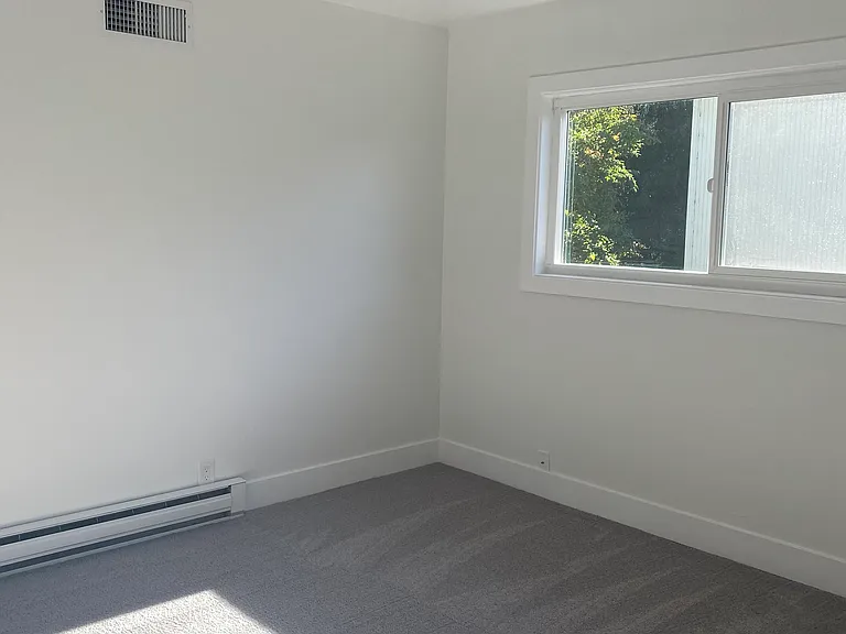 2x1 bedroom floorplan , walk in closet