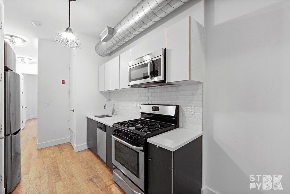1st image of 375 Menahan St APT 2L
