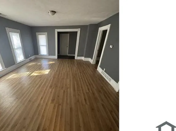 628 9th St APT 2, Rockford, IL 61104