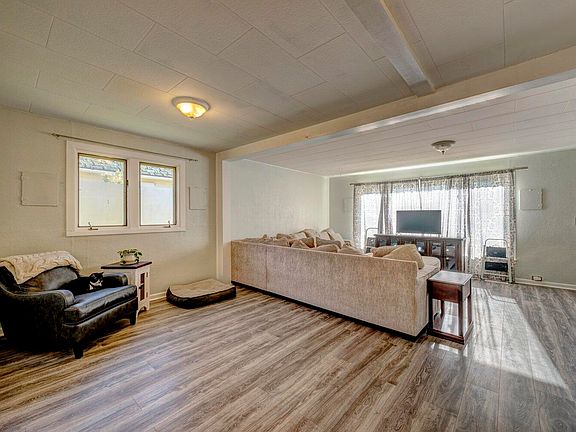 5th image of 170 N Burritt Ave