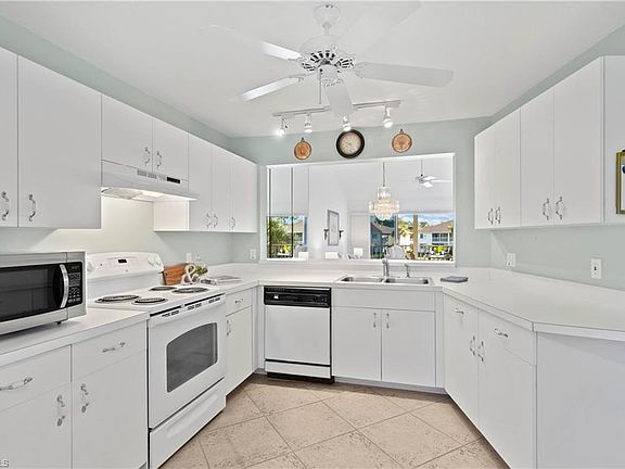 2nd image of 452 Belina Dr #2