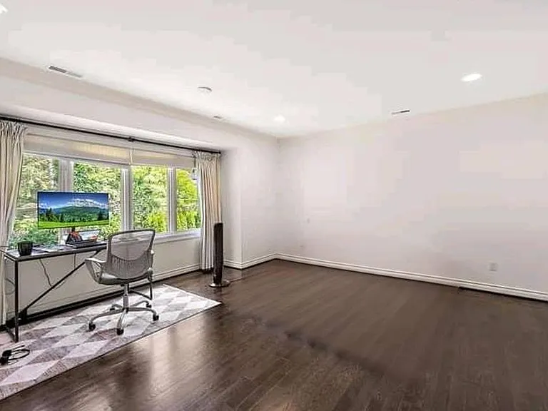 699 Abbey Rd — Photo 28
