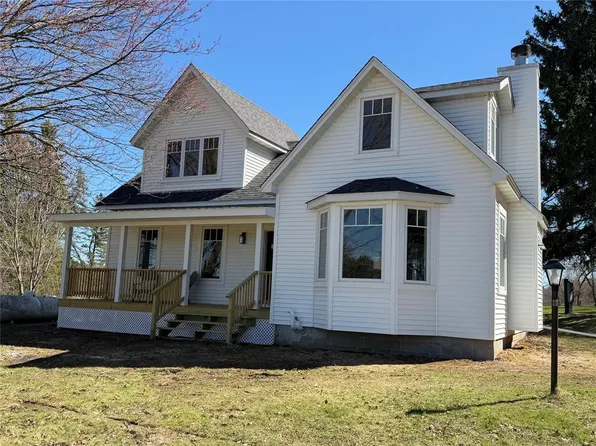 1527 Deerfield Road, Eau Claire, WI 54703