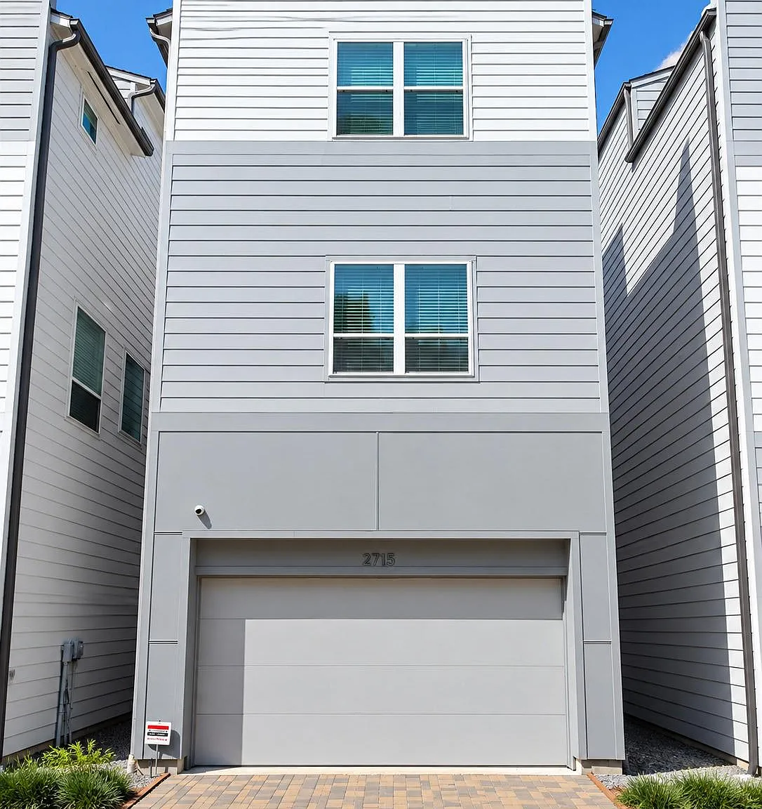 3 bed, 3.5 bath, 1831 sqft, $2,800 — Photo 1