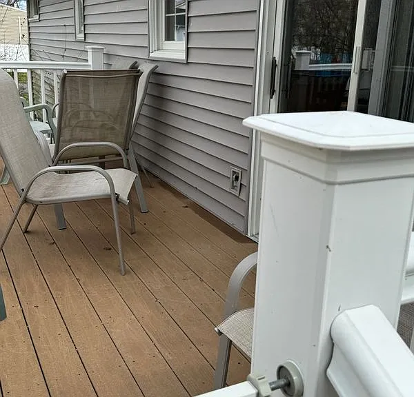 27 Marvin Dr — Photo 2