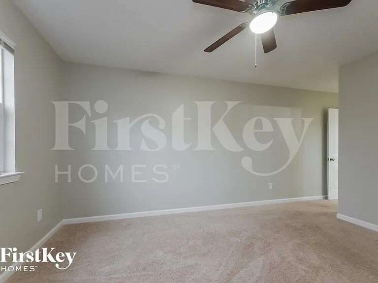 400 Lone Oak Dr — Photo 8