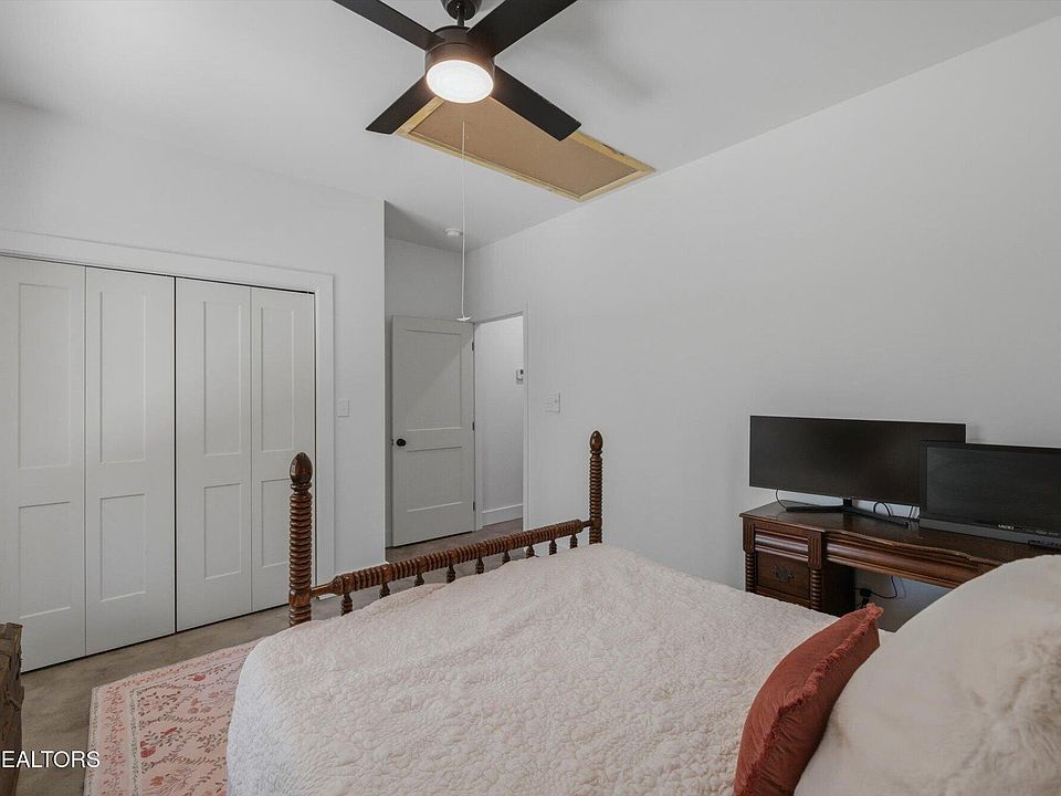 34th image of 8212 Barker Rd