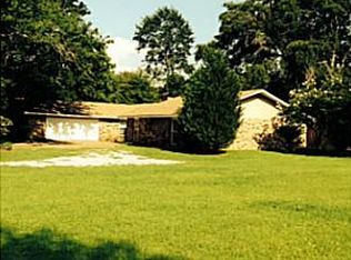 18227 Oak Dr, Saucier, MS 39574