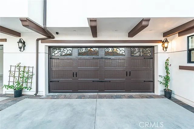 10224 La Reina Ave — Photo 10