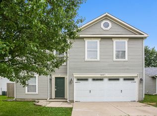 9435 W Quarter Moon Dr, Pendleton, IN 46064