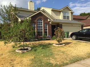 2303 Snowdon Dr, Arlington, TX 76018