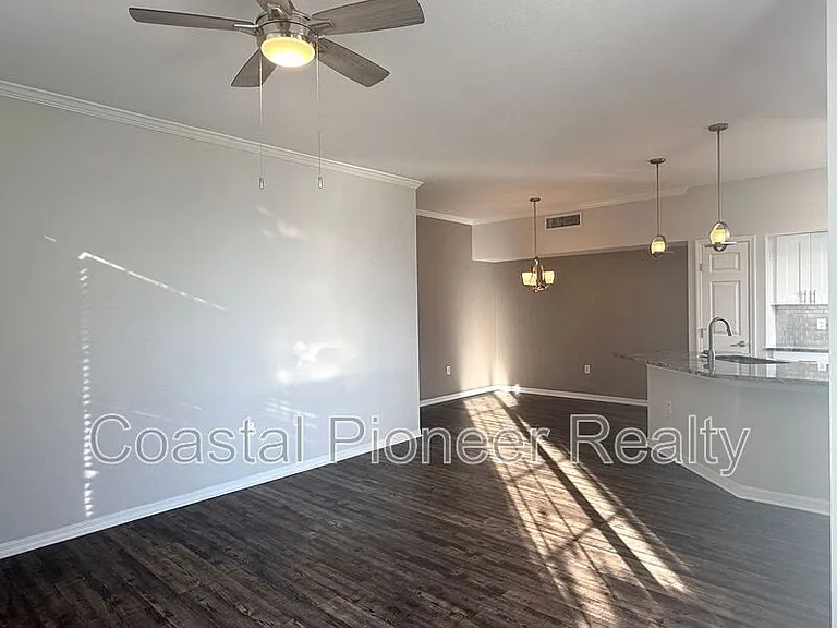 9068 Lake Chase Island Way — Photo 6