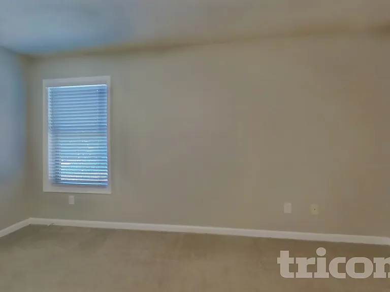 4486 Lindsey Dr — Photo 7