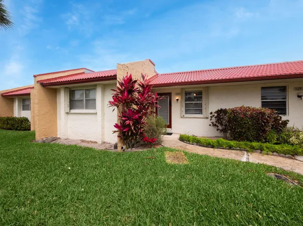 131 Lake Anne Drive, West Palm Beach, FL 33411