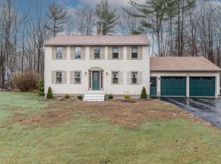 10 Country Woods Rd, Saco, ME 04072