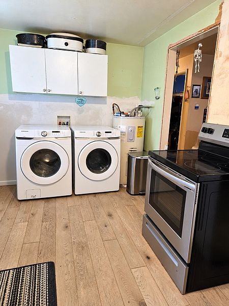 5th image of 2624 E Grand Avenue