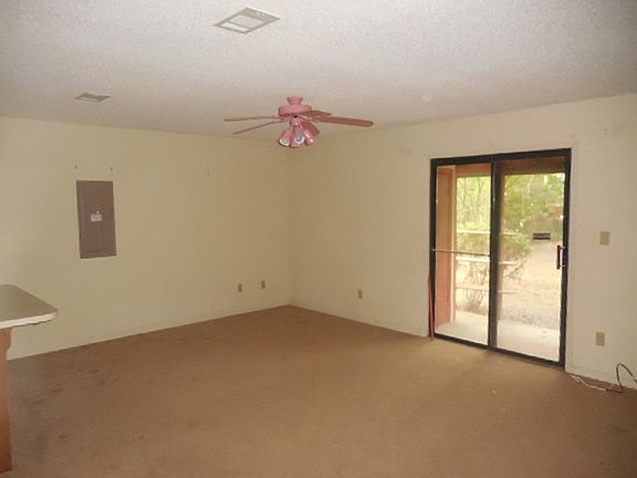 2nd image of 1946 Longview Dr