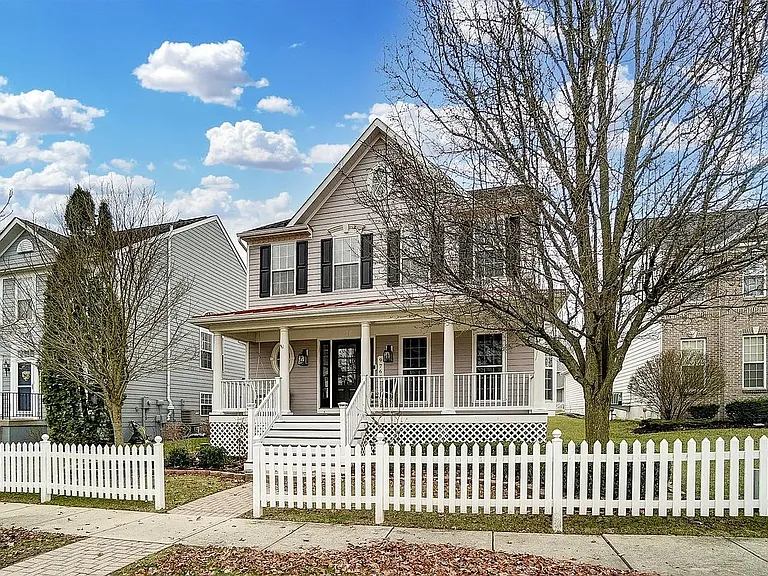 9766 Cobblewood Ct — Photo 1