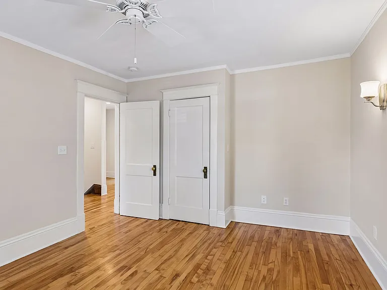 3329 Dupont Ave S — Photo 27