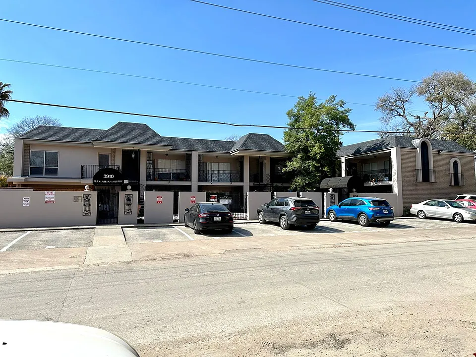 3910 McDuffie