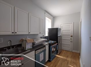 3544 N Halsted St #17840347, Chicago, IL 60657
