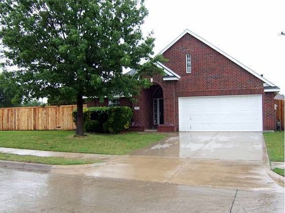 1st image of 909 Yukon Dr