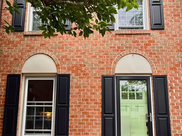 (undisclosed Address), Alexandria, VA 22312