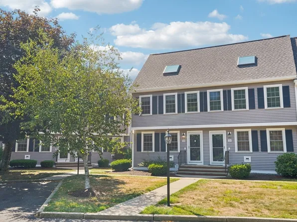 453 Turnpike St APT 20, South Easton, MA 02375