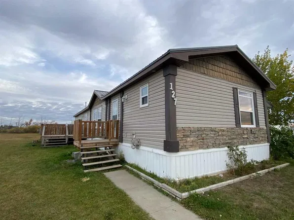 127 W Meadowplace Dr E, Brooks, AB T1R 0X1