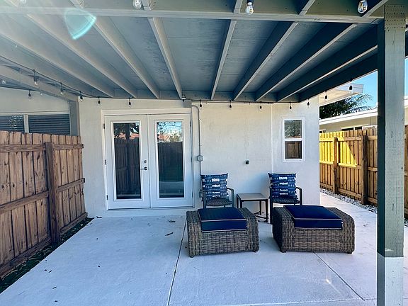3rd image of 224 NE 25th Ave #224