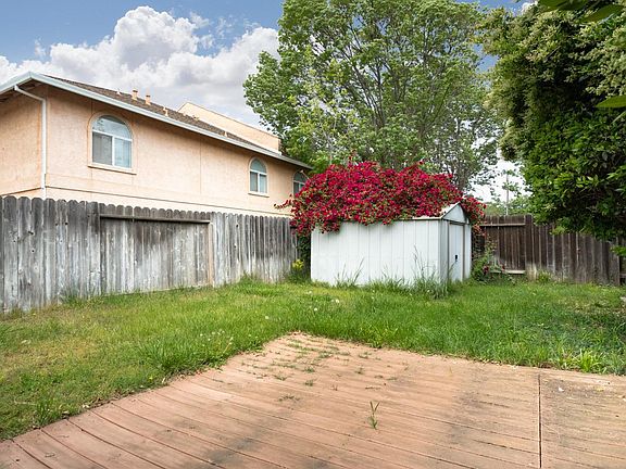 3rd image of 1791-1793 Wildflower Cir