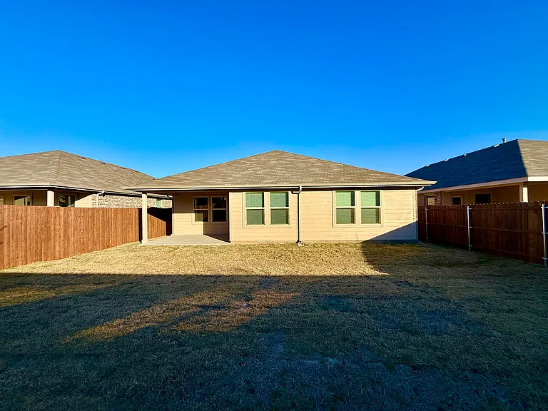 8437 Hollymead Ln — Photo 28