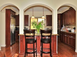 515 11th Pl, Manhattan Beach, CA 90266