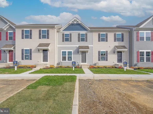 19 Whitaker Ct, Millville, NJ 08332