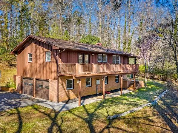 423 Pin Du Lac Dr, Central, SC 29630