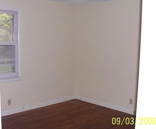 5th image of 1702 Meadowgreen Dr