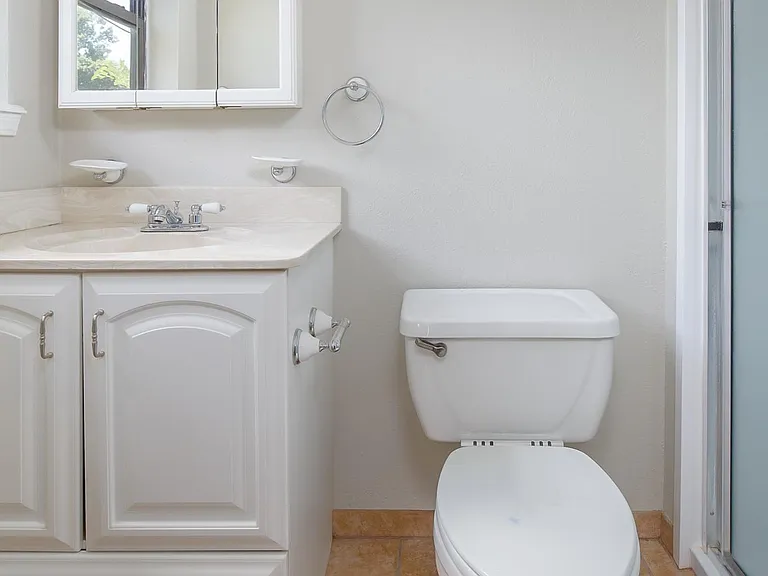 600 Kay Hill Ln — Photo 4
