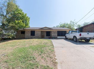 606 N 1st St, Midlothian, TX 76065