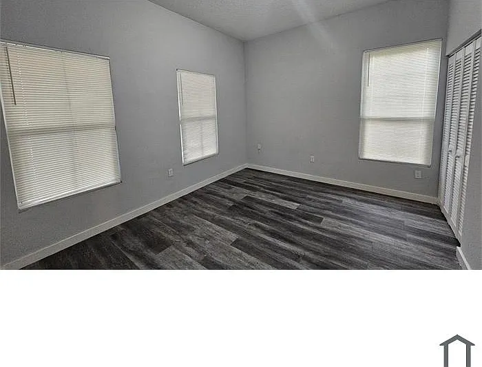 1446 W 23rd St — Photo 8